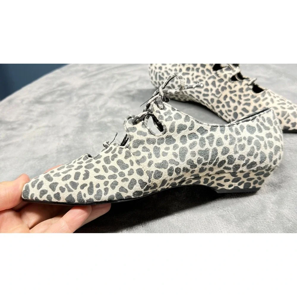 Transit New York Womens 7M Lace Up Flats Leopard Print Suede Leather